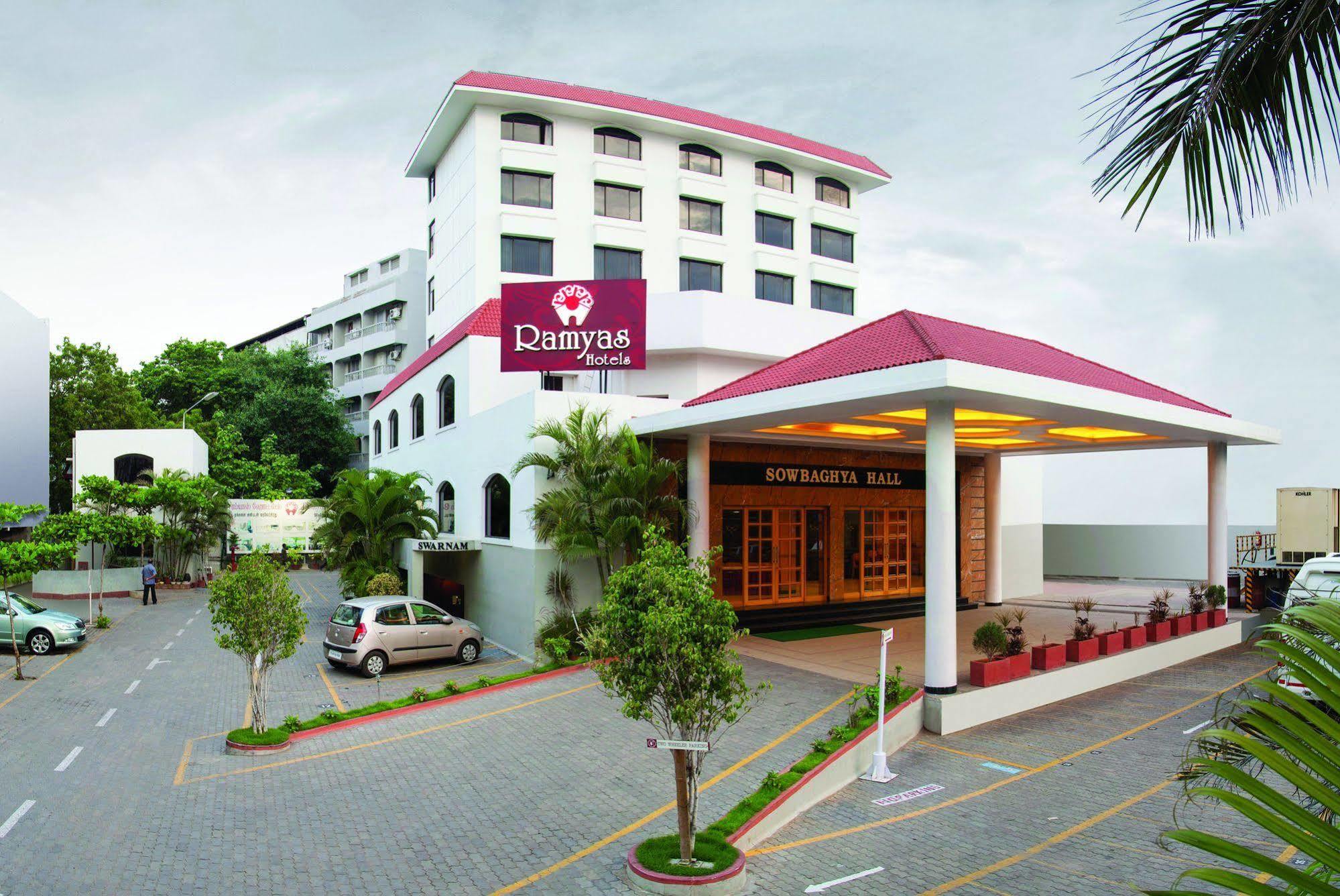 Ramyas Hotels Tiruchirappalli Екстер'єр фото